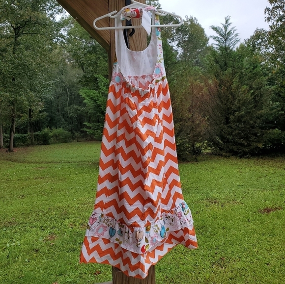 New Chevron Halter Dress with Blooms Size 6 - Picture 4 of 9